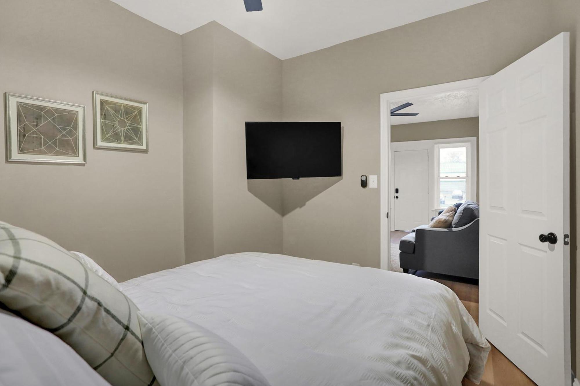 Prime 2Br Gem, Near Convention Hub! Lägenhet Indianapolis Exteriör bild