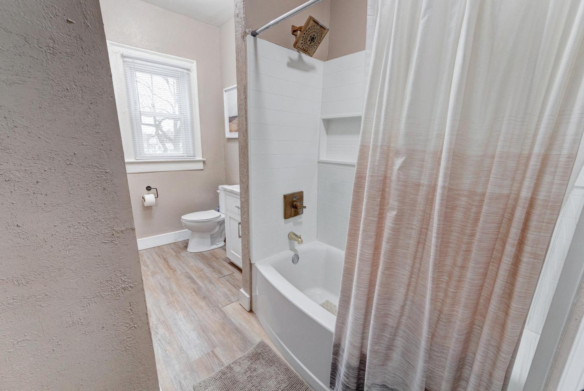 Prime 2Br Gem, Near Convention Hub! Lägenhet Indianapolis Exteriör bild